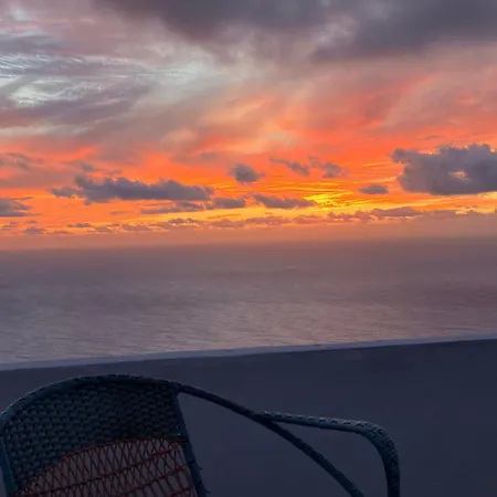 Ocean Retreat * Fajã da Ovelha