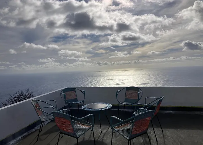 Ocean Retreat Fajã da Ovelha